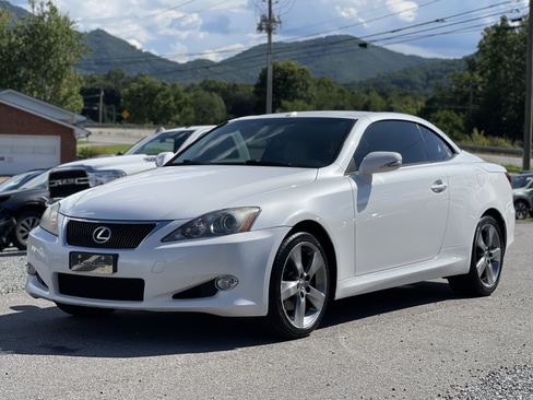 Used 2010 Lexus IS 250C RWD image 7