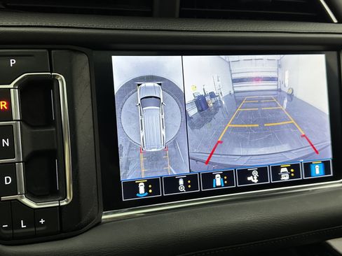 Used 2021 GMC Yukon Denali w/ Denali Premium Package image 23