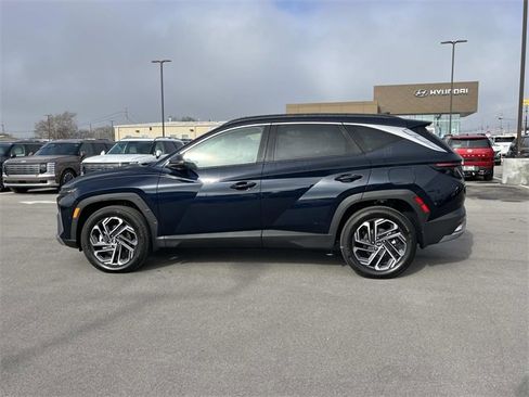 Certified 2025 Hyundai Tucson Limited image 8