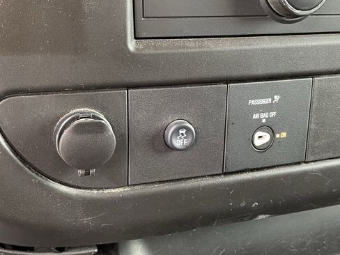 Used 2020 GMC Savana 2500 w/ Driver Convenience Package image 19