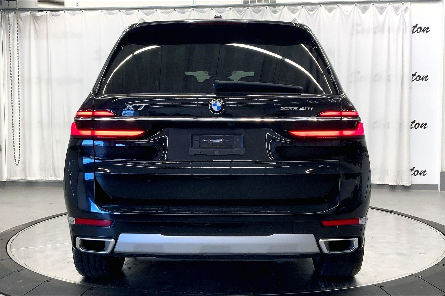 Used 2024 BMW X7 xDrive40i w/ Executive Package AWD/4WD image 6