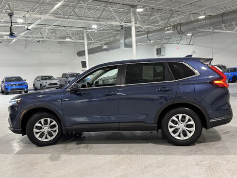 Used 2025 Honda CR-V LX image 16