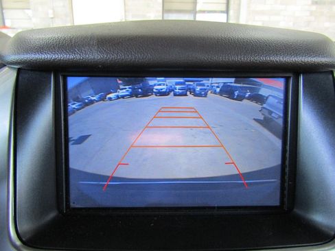 Used 2016 Chevrolet Suburban LTZ AWD/4WD image 23