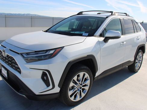 Used 2024 Toyota RAV4 Limited w/ Advanced Technology Package image 6