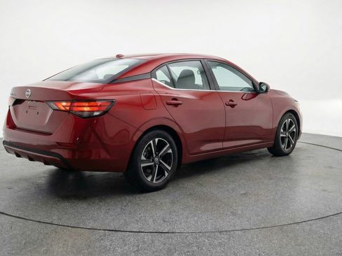 Used 2025 Nissan Sentra SV FWD image 9