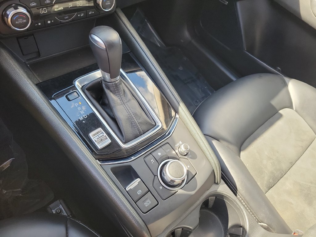 Used 2018 MAZDA CX-5 Touring w/ Preferred Equipment Package FWD image 18