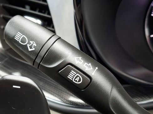 Used 2022 Buick Envision Essence w/ Technology Package I image 9