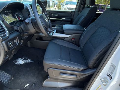New 2026 RAM 1500 Express AWD/4WD image 16