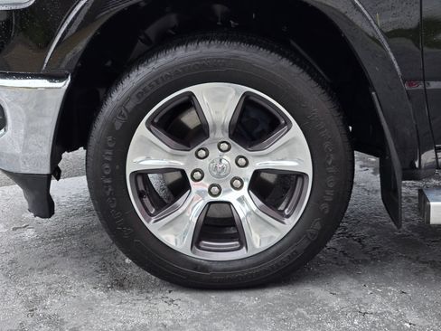 Used 2022 RAM 1500 Laramie AWD/4WD image 17