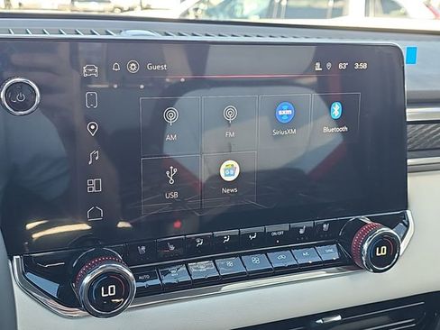 New 2026 GMC Canyon AT4X w/ AT4X AEV Edition AWD/4WD image 11