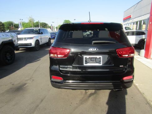 Used 2020 Kia Sorento LX AWD/4WD image 6