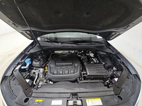 Used 2024 Volkswagen Tiguan SE AWD/4WD image 14