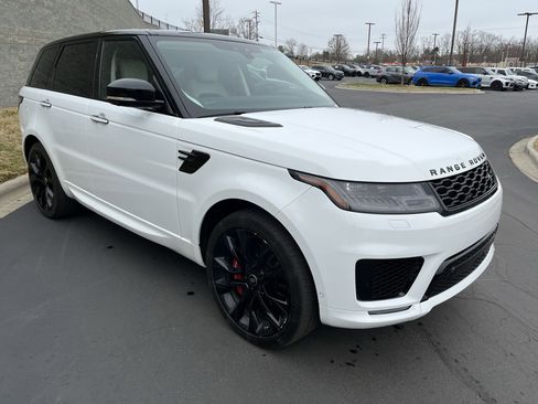 Used 2021 Land Rover Range Rover Sport HST image 9