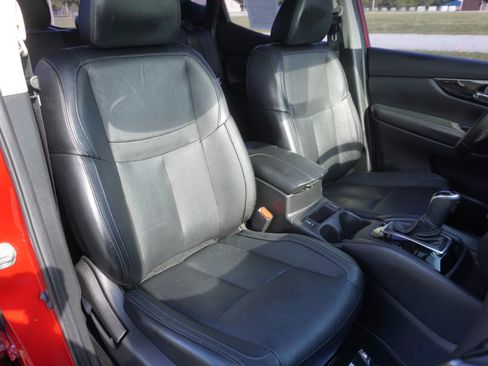 Used 2018 Nissan Rogue Sport SL w/ SL Premium Package image 24