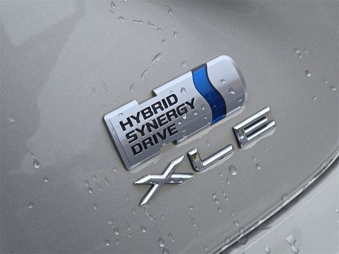 Used 2016 Toyota Avalon XLE Premium image 11