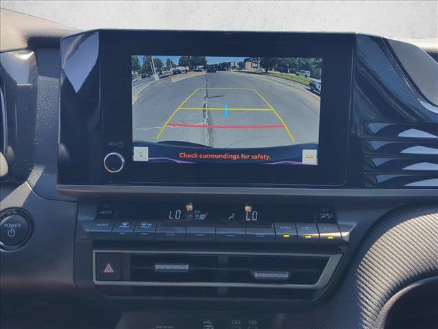 Certified 2025 Toyota Camry SE FWD image 19