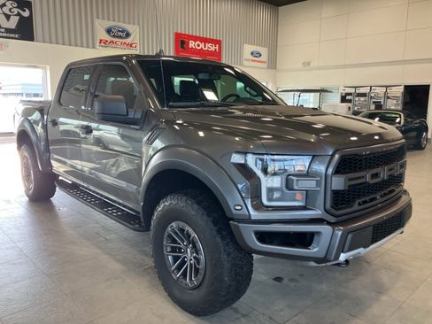 Certified 2019 Ford F150 Raptor w/ Equipment Group 801A Mid image 3