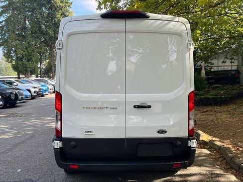 Used 2022 Ford Transit 250 Medium Roof AWD image 4