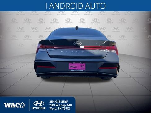 Used 2025 Hyundai Elantra SEL image 6