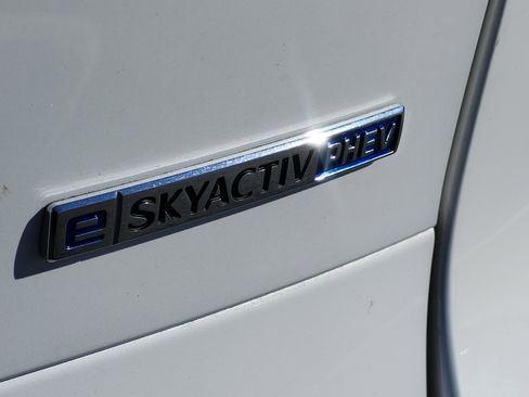 Used 2024 MAZDA CX-90 Plug-In Hybrid w/ Preferred image 15