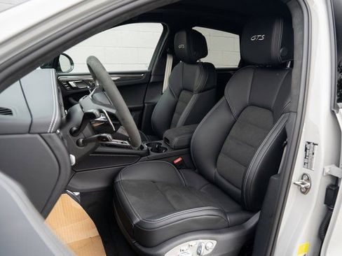 New 2025 Porsche Macan GTS image 5