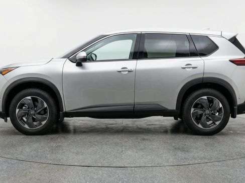Used 2025 Nissan Rogue SV FWD image 5