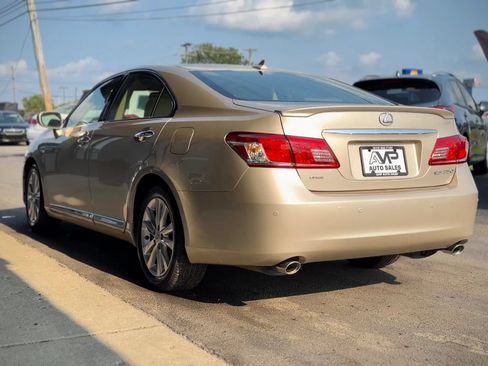 Used 2011 Lexus ES 350 FWD image 4