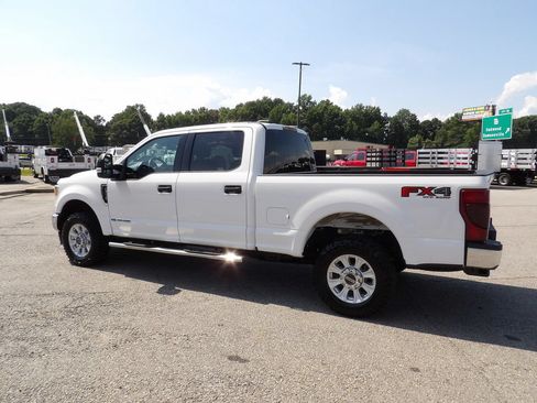 Used 2020 Ford F250 XLT w/ FX4 Off-Road Package AWD/4WD image 4