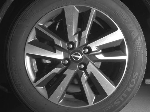 Used 2025 Nissan Versa SV FWD image 12