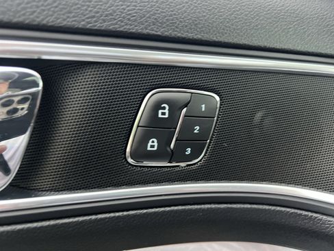 Used 2018 Ford Explorer Limited FWD image 37