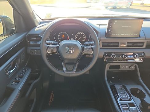 New 2025 Honda Pilot TrailSport image 21