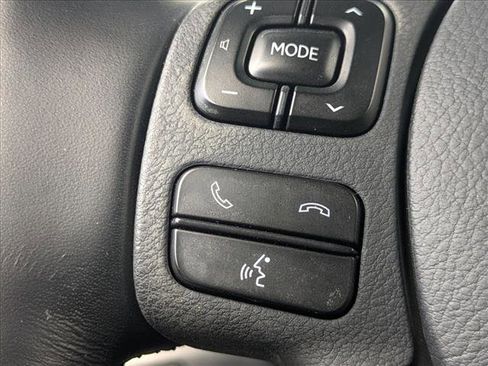 Used 2023 Lexus IS 300 w/ Comfort Package RWD image 10