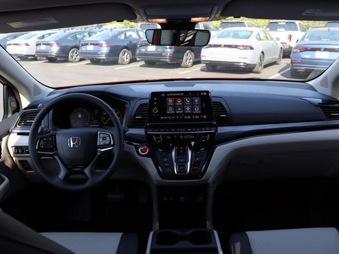 Certified 2026 Honda Odyssey Elite image 19