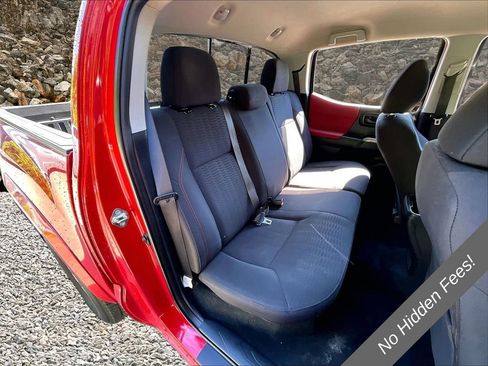 Used 2019 Toyota Tacoma SR5 AWD/4WD image 26