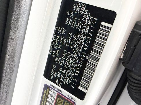 Used 2025 Kia Sorento EX image 36