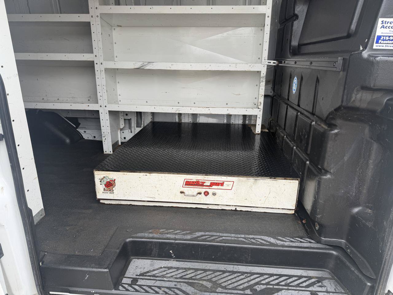 Used 2019 Ford Transit 250 148 Medium Roof RWD image 14