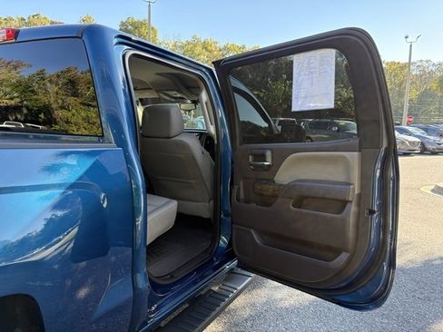 Used 2018 Chevrolet Silverado 1500 LT w/ All Star Edition image 29