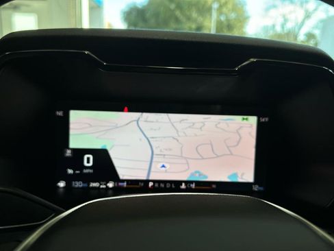 New 2024 Chevrolet Colorado LT w/ LT Convenience Package III image 13