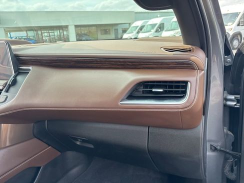 Used 2022 Chevrolet Tahoe High Country AWD/4WD image 40