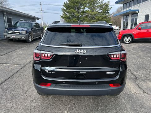 Used 2021 Jeep Compass Latitude w/ Driver Assistance Group image 4