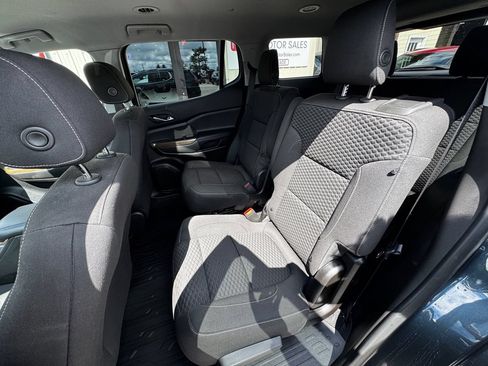 Used 2019 GMC Acadia SLE AWD/4WD image 42