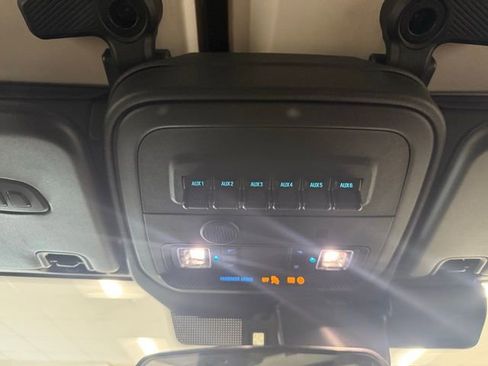 New 2025 Ford Bronco Badlands image 20