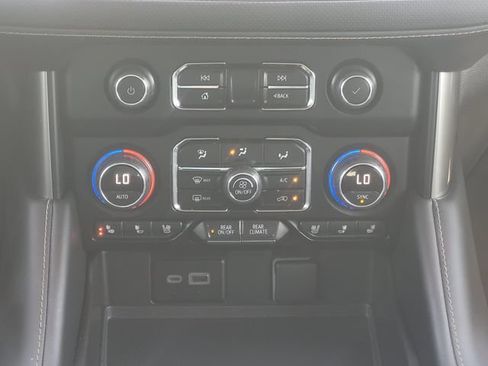Used 2023 Chevrolet Tahoe Premier w/ Texas Edition RWD image 17