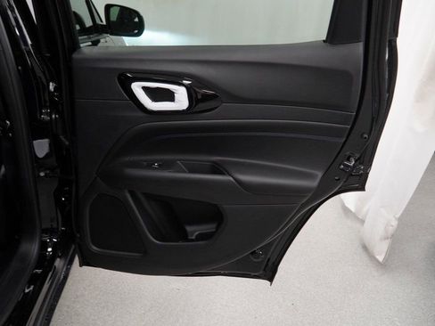 New 2026 Jeep Compass Latitude image 31