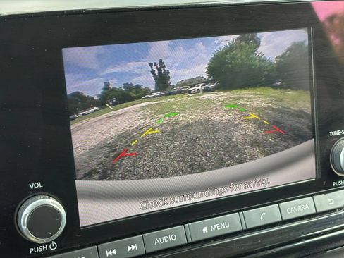 Used 2025 Nissan Pathfinder SV AWD/4WD image 25