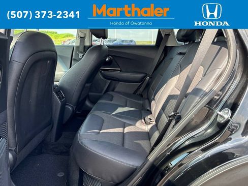 Used 2018 Kia Niro EX FWD image 12