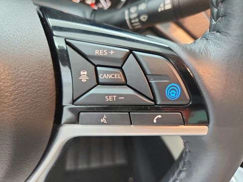 Used 2024 Nissan Altima 2.5 SL FWD image 25