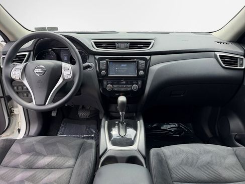 Used 2014 Nissan Rogue SV w/ SV Premium Package AWD/4WD image 16