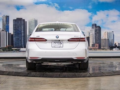 Used 2026 BMW 530i xDrive 530i xDrive w/ Premium Package image 11