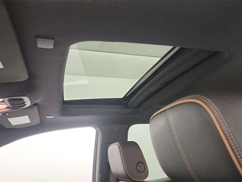 Used 2023 GMC Canyon AT4 w/ LPO, Sports Bar Package image 11